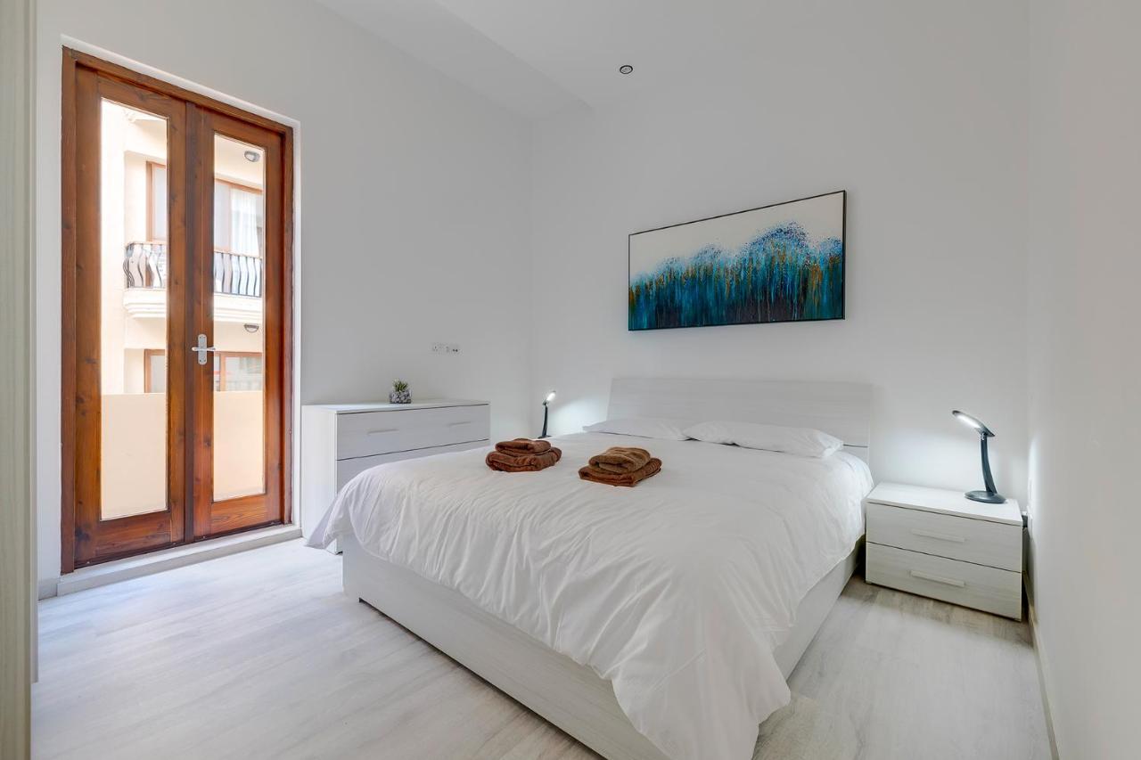 Modern Apartment In The Best Area Of 슬리에마 외부 사진