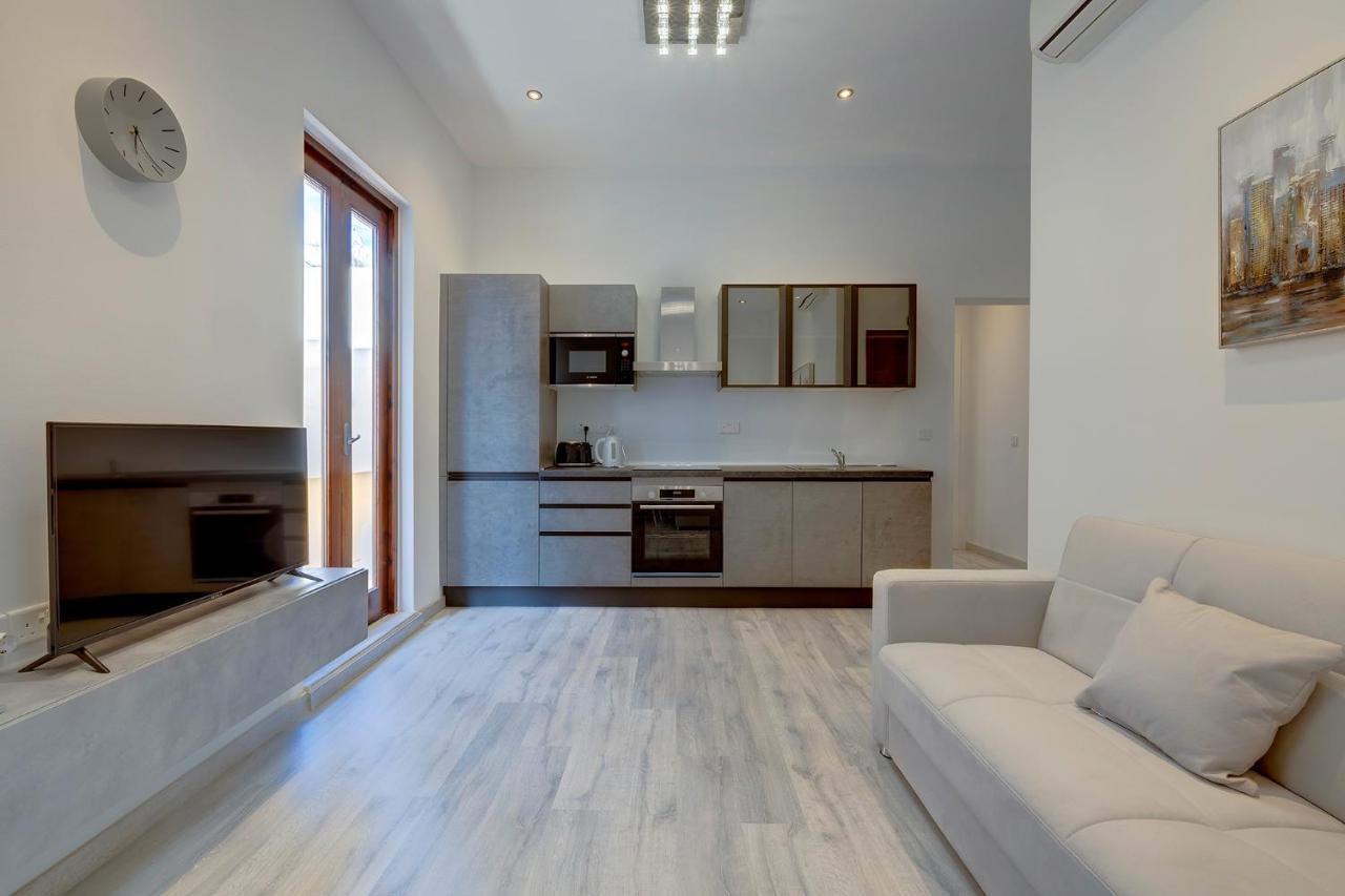 Modern Apartment In The Best Area Of 슬리에마 외부 사진