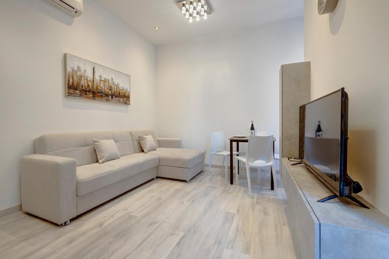 Modern Apartment In The Best Area Of 슬리에마 외부 사진
